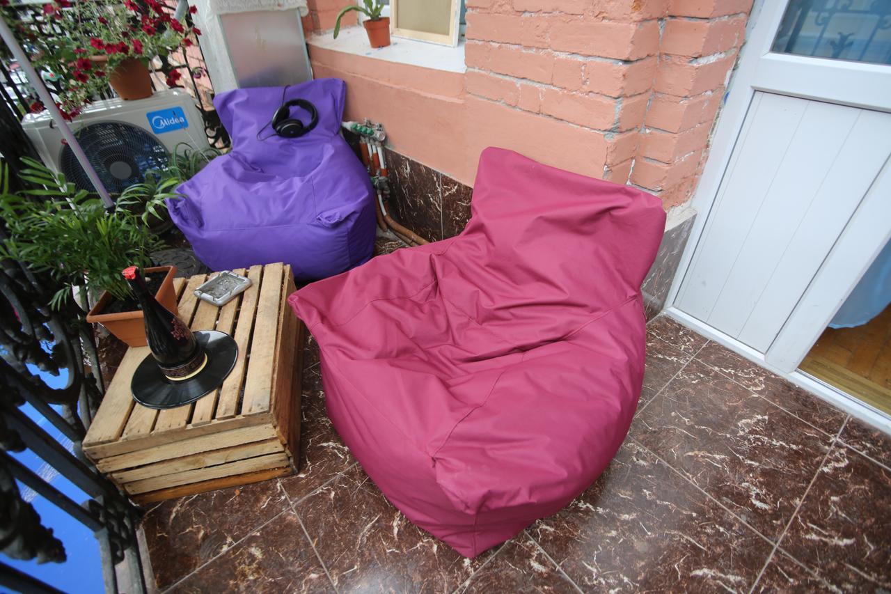 Lilus Hostel Batumi Exterior foto
